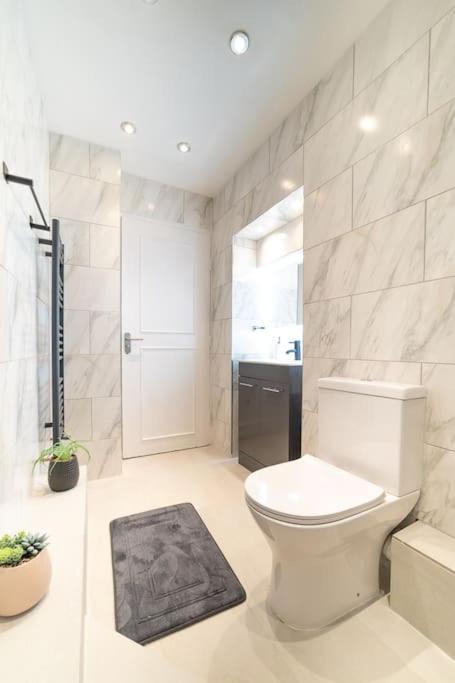 Ferienwohnung Duplex Apa London Exterior foto